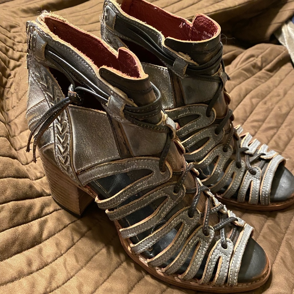 Freebird Wazee Size 9
